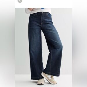 Wide-Leg Blue Jeans